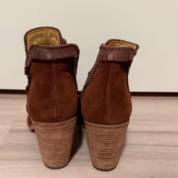 Lucchese Brown Ankle Boots - Picture 4 of 7
